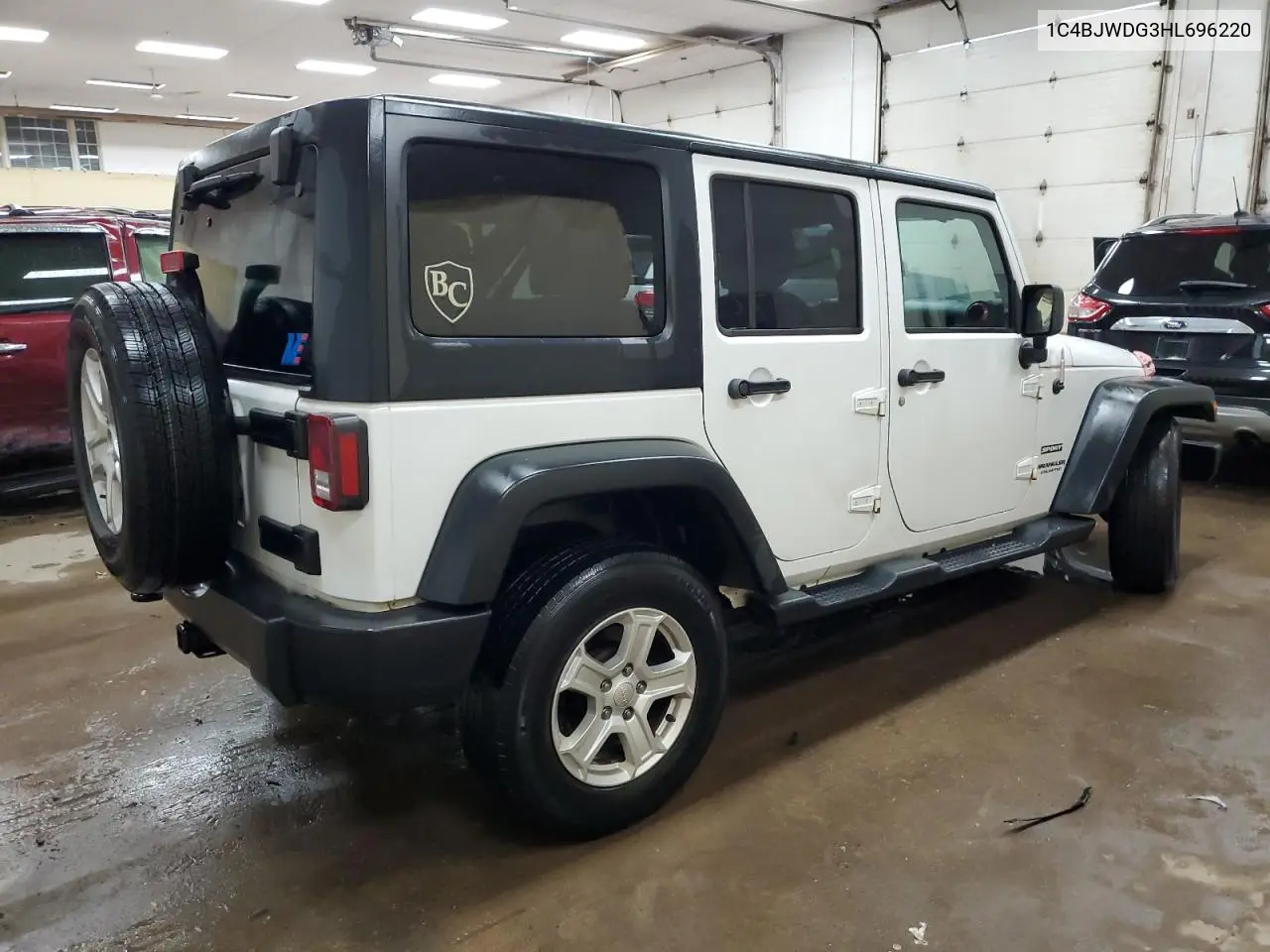 1C4BJWDG3HL696220 2017 Jeep Wrangler Unlimited Sport