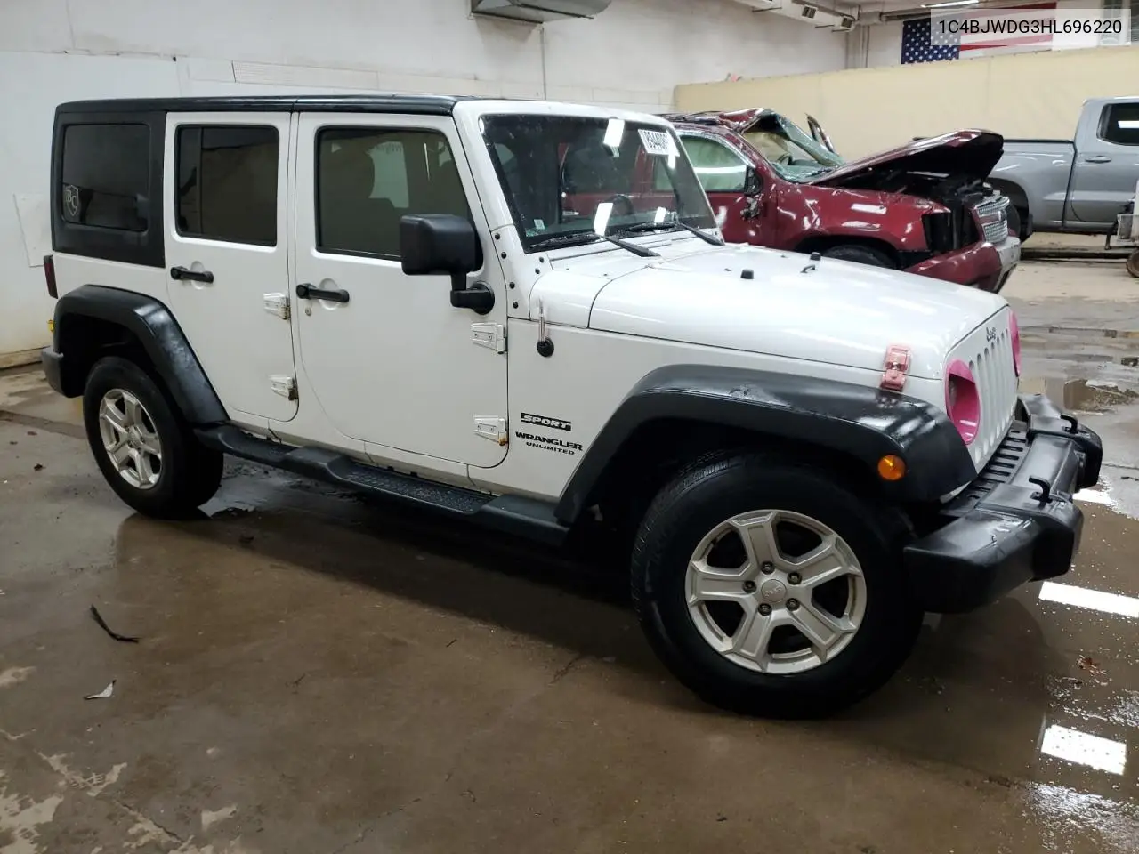 1C4BJWDG3HL696220 2017 Jeep Wrangler Unlimited Sport