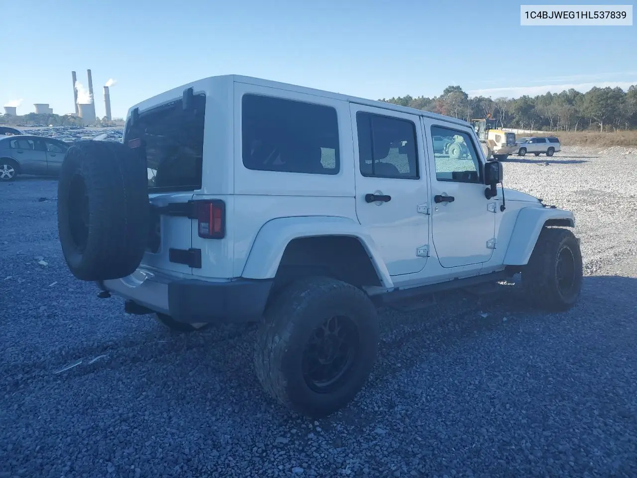 1C4BJWEG1HL537839 2017 Jeep Wrangler Unlimited Sahara