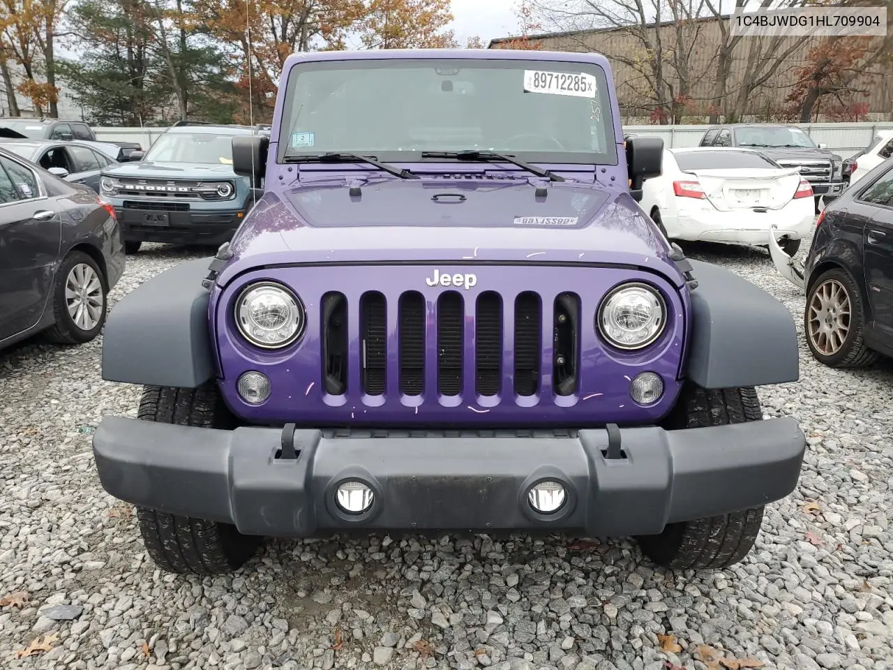 1C4BJWDG1HL709904 2017 Jeep Wrangler Unlimited Sport