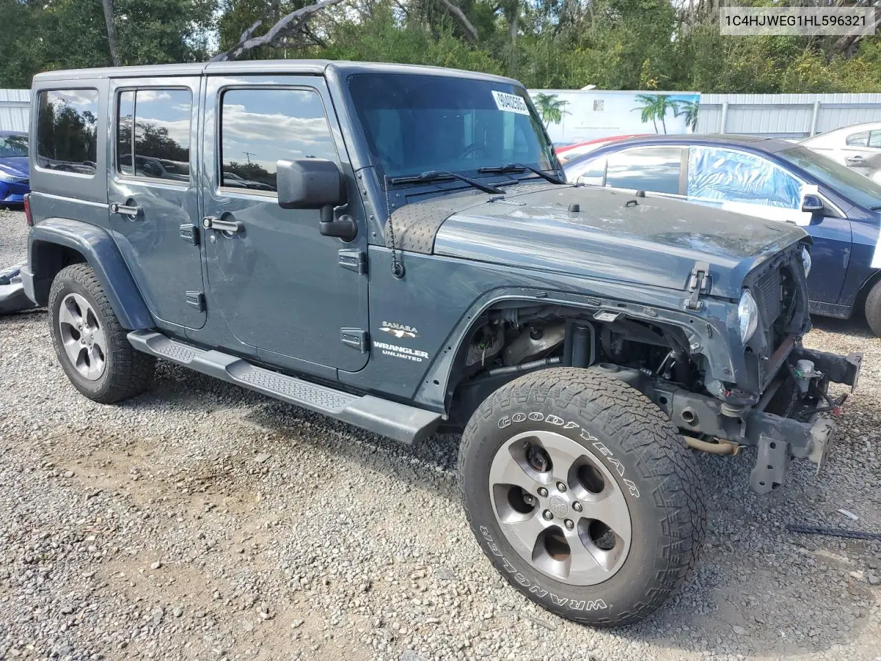 1C4HJWEG1HL596321 2017 Jeep Wrangler Unlimited Sahara