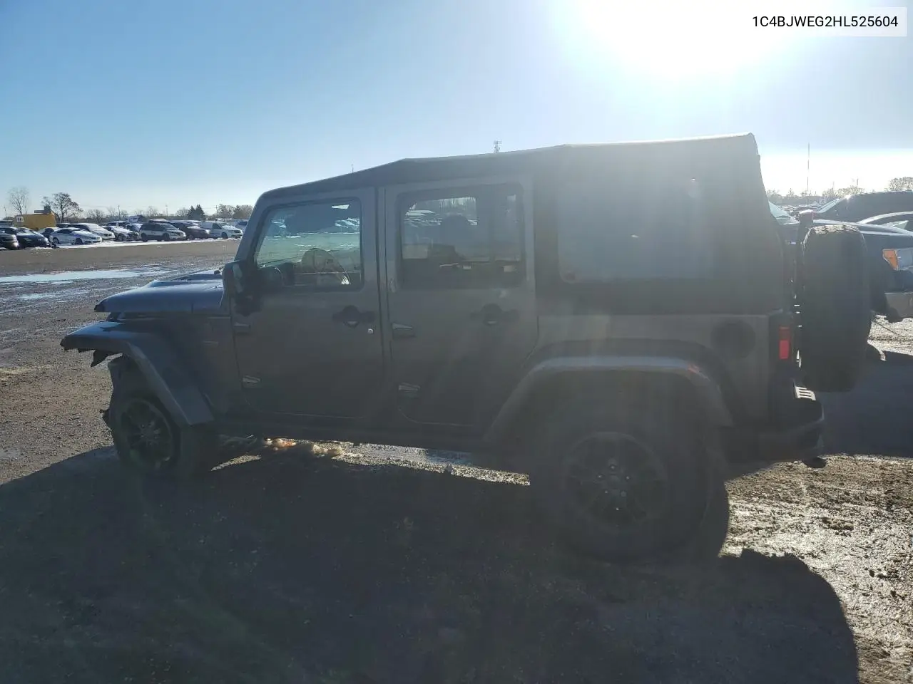 1C4BJWEG2HL525604 2017 Jeep Wrangler Unlimited Sahara