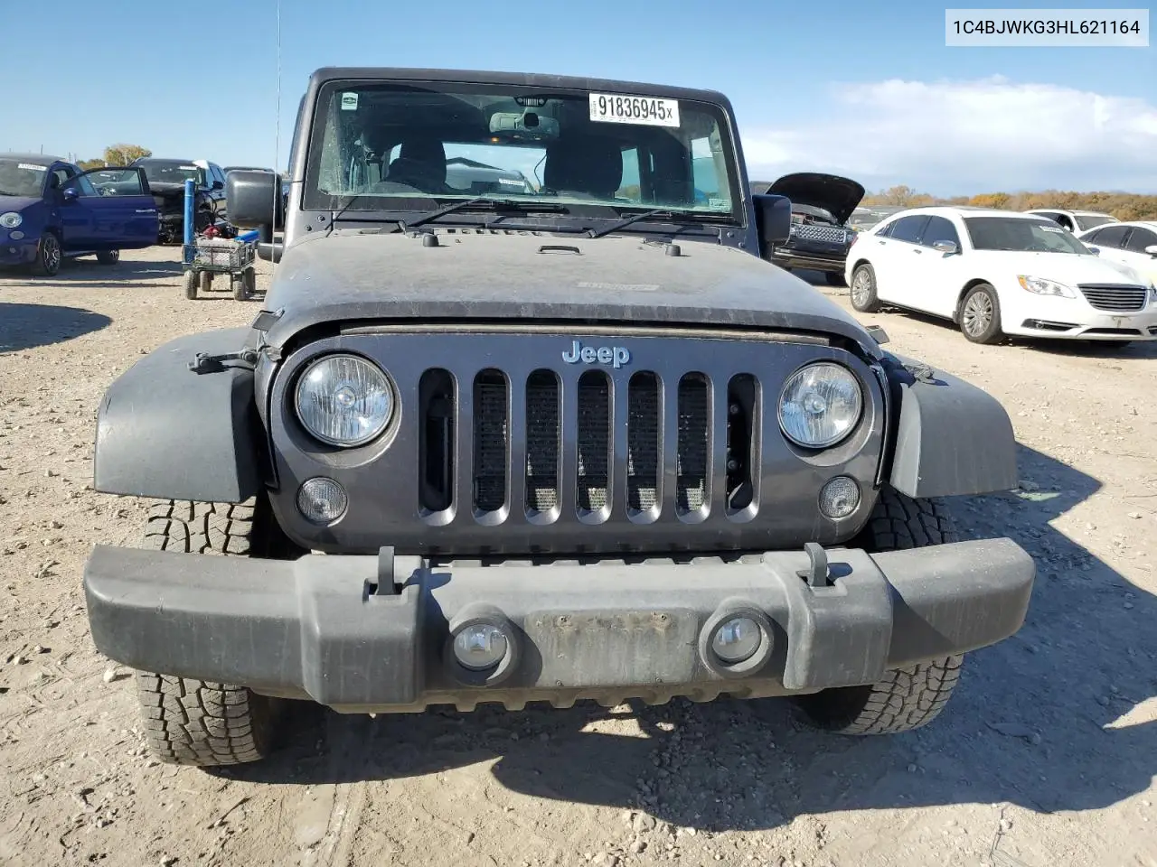1C4BJWKG3HL621164 2017 Jeep Wrangler Unlimited Sport
