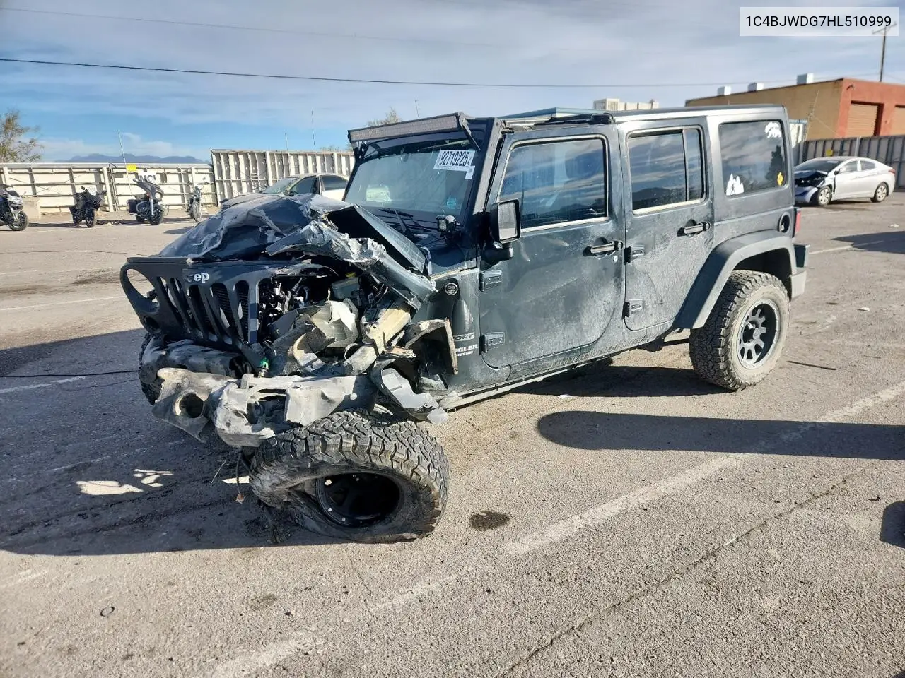 1C4BJWDG7HL510999 2017 Jeep Wrangler Unlimited Sport