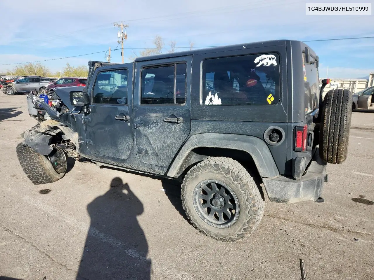 1C4BJWDG7HL510999 2017 Jeep Wrangler Unlimited Sport