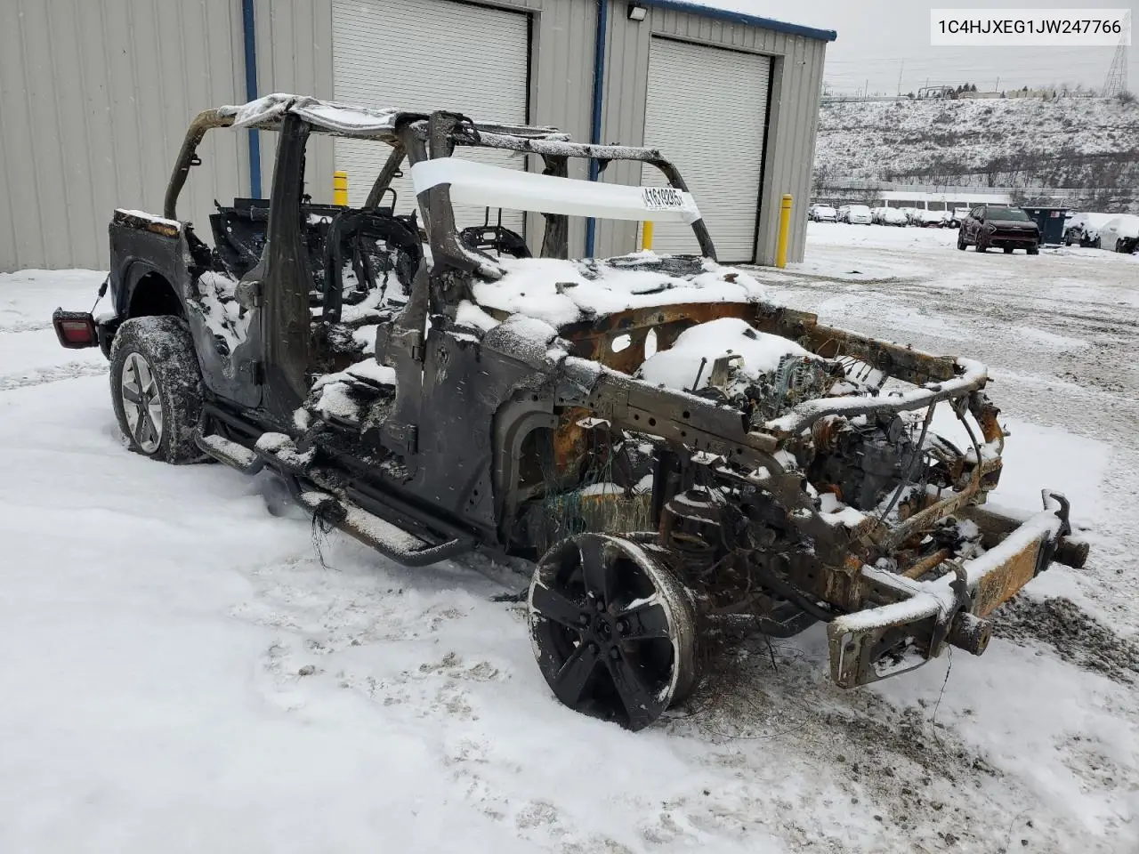 1C4HJXEG1JW247766 2018 Jeep Wrangler Unlimited Sahara