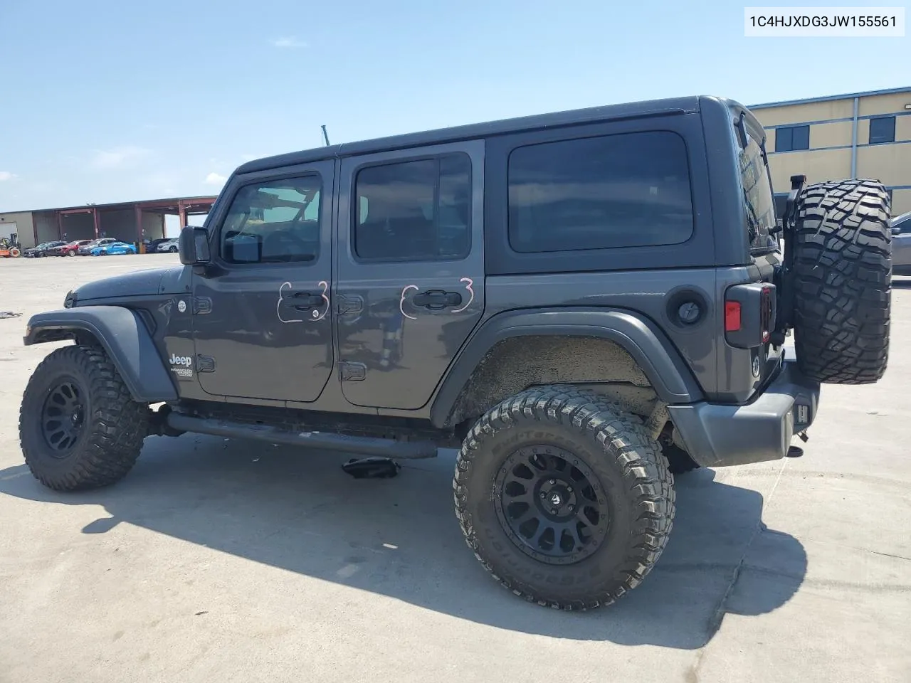 1C4HJXDG3JW155561 2018 Jeep Wrangler Unlimited Sport