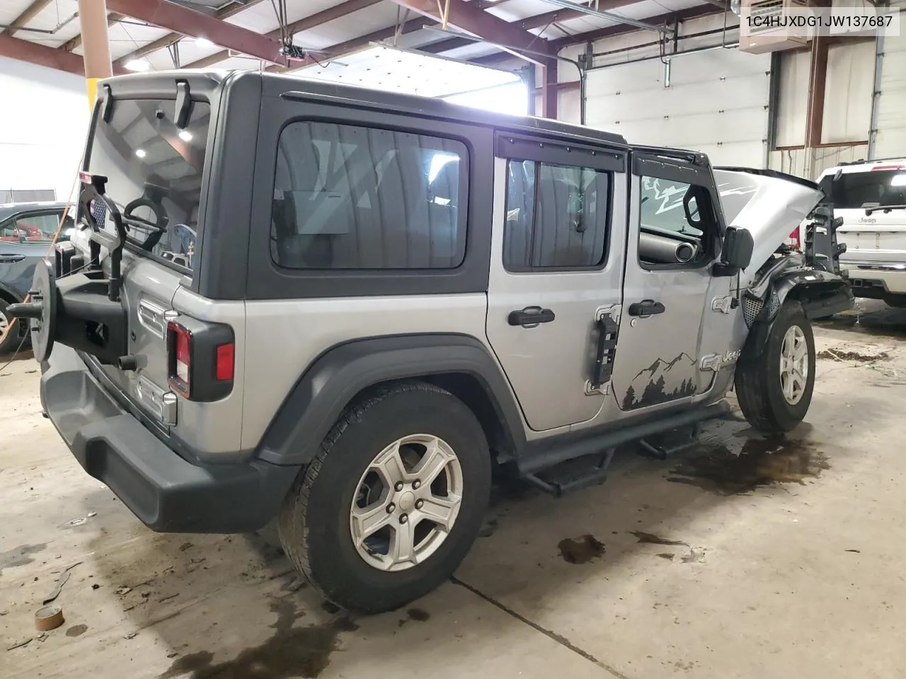 1C4HJXDG1JW137687 2018 Jeep Wrangler Unlimited Sport