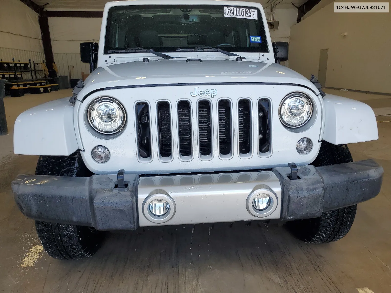 1C4HJWEG7JL931071 2018 Jeep Wrangler Unlimited Sahara