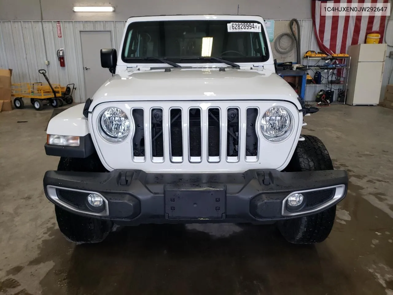 1C4HJXEN0JW292647 2018 Jeep Wrangler Unlimited Sahara