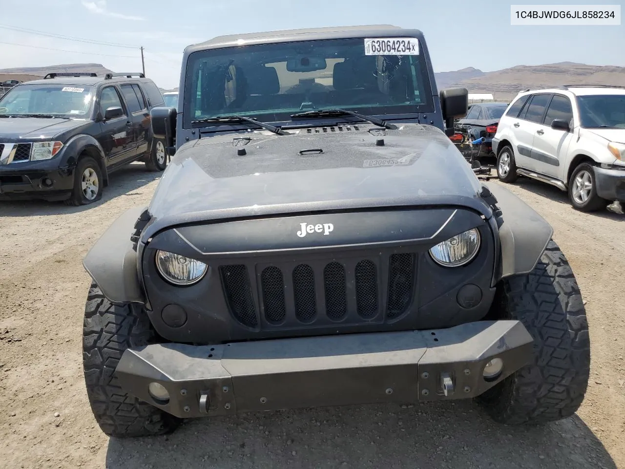 1C4BJWDG6JL858234 2018 Jeep Wrangler Unlimited Sport