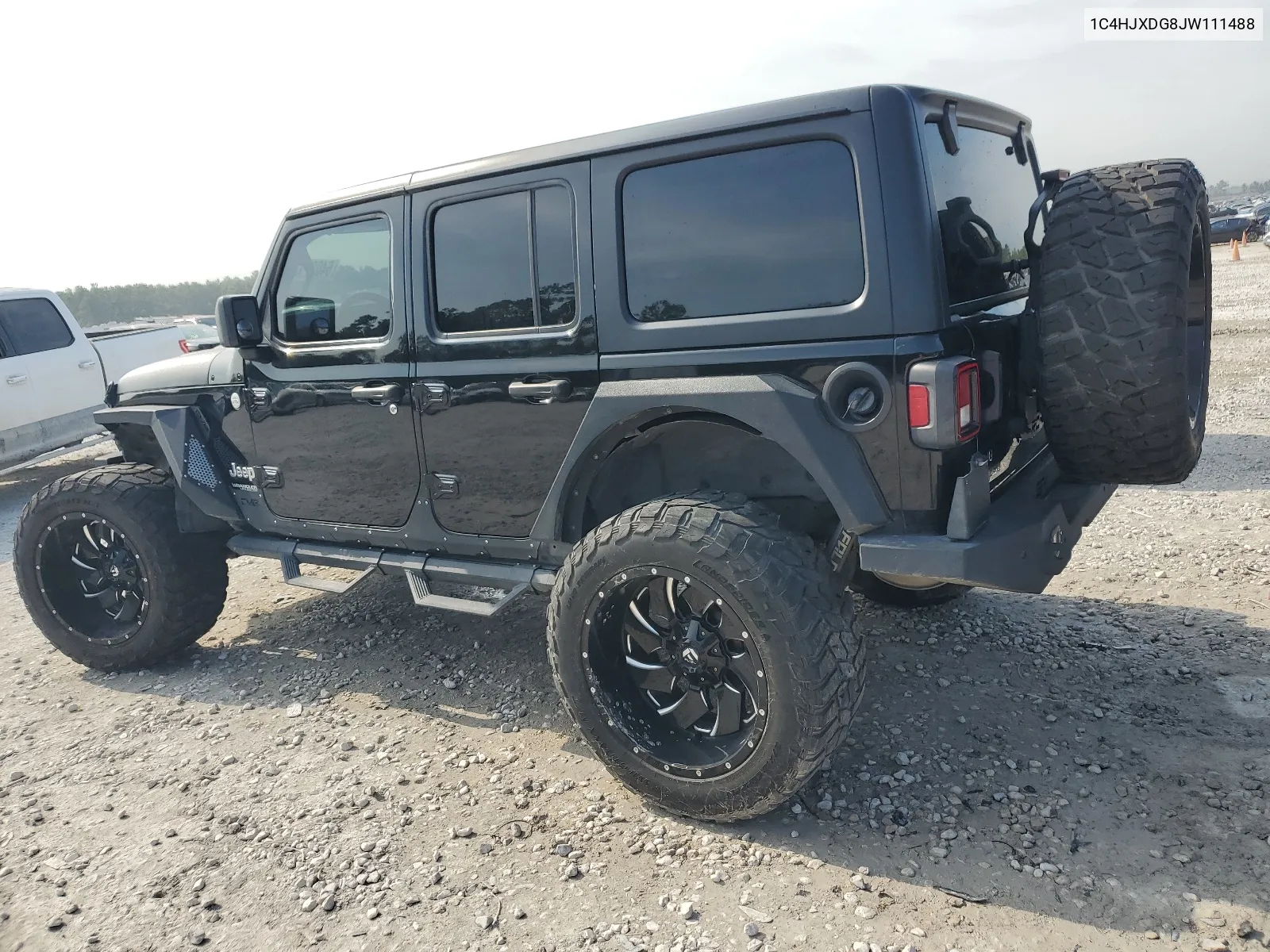 1C4HJXDG8JW111488 2018 Jeep Wrangler Unlimited Sport