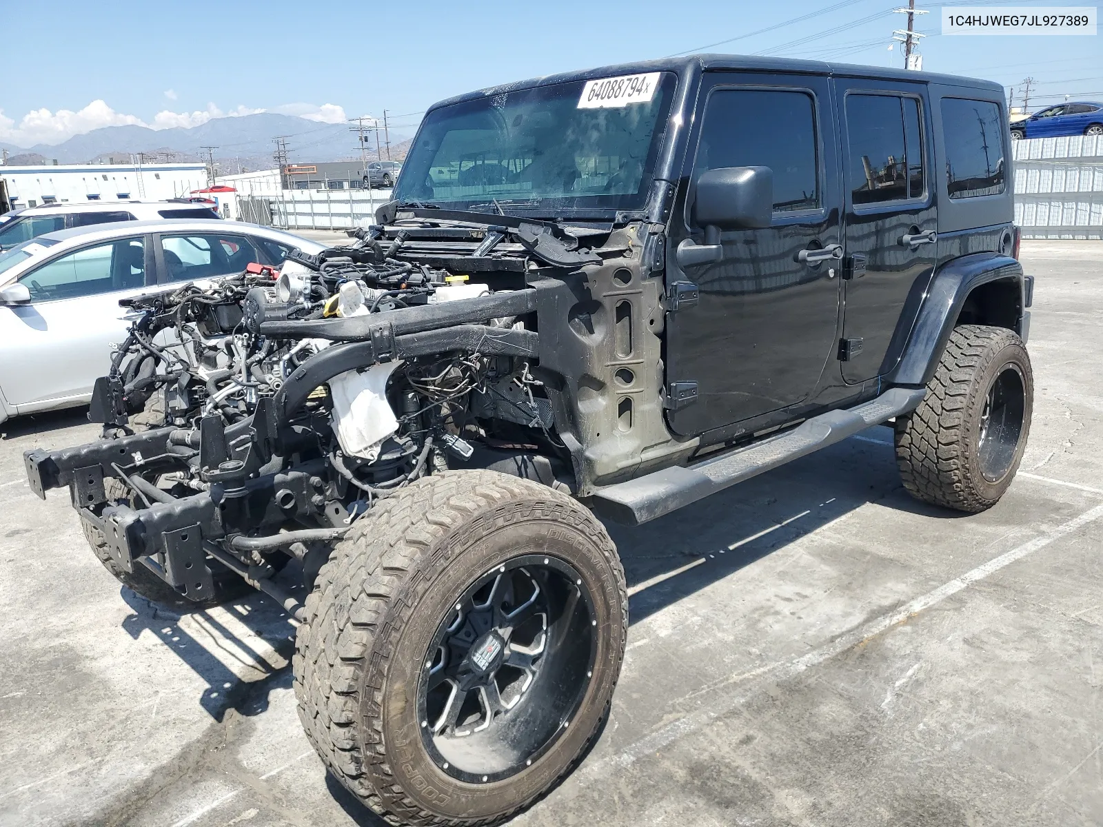 2018 Jeep Wrangler Unlimited Sahara VIN: 1C4HJWEG7JL927389 Lot: 64088794