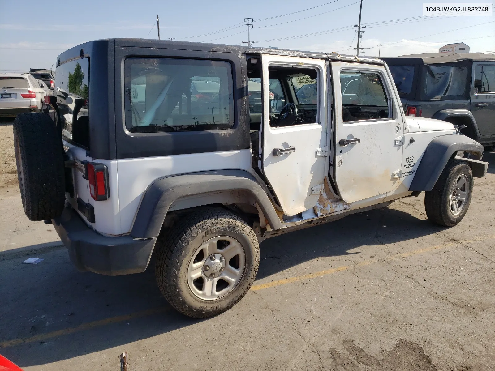 1C4BJWKG2JL832748 2018 Jeep Wrangler Unlimited Sport