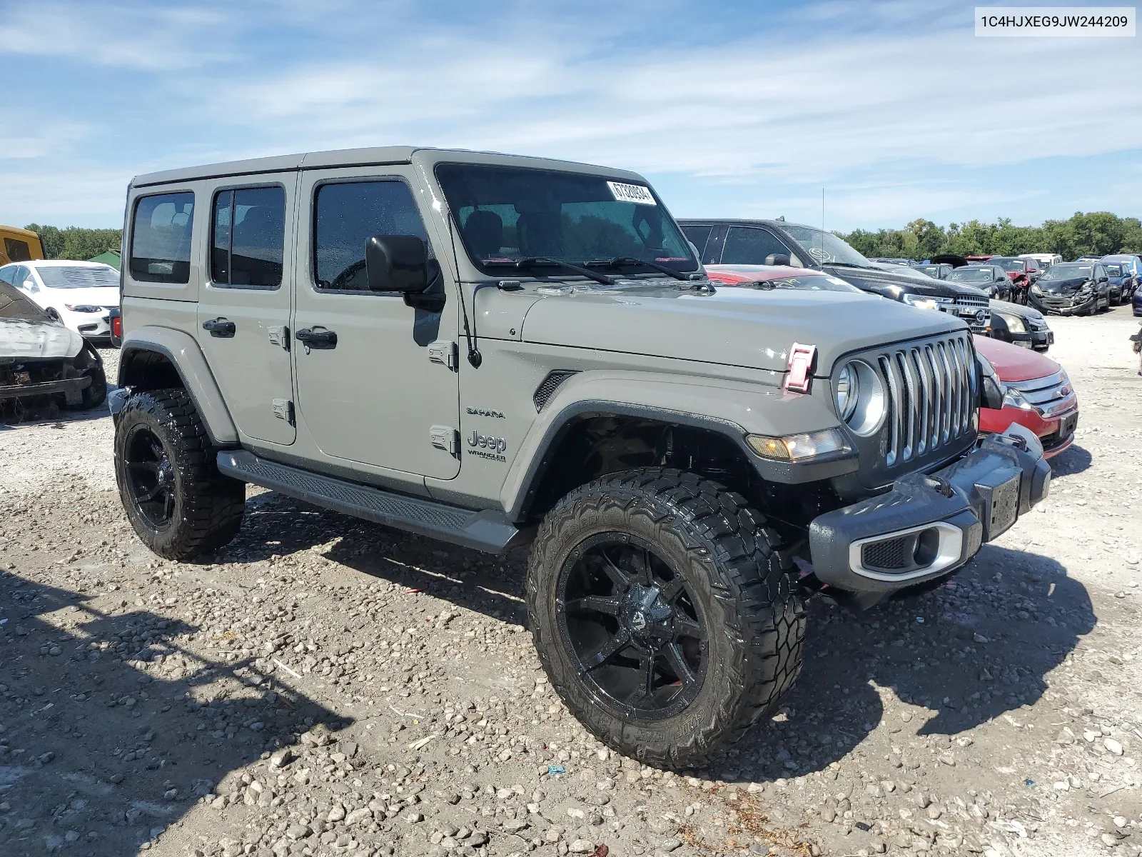 1C4HJXEG9JW244209 2018 Jeep Wrangler Unlimited Sahara