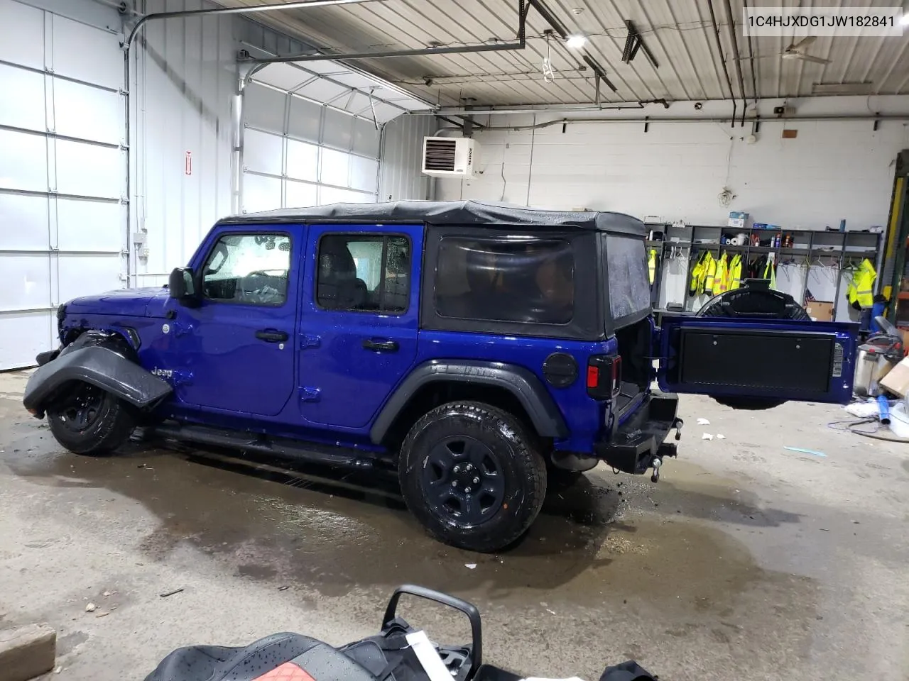 1C4HJXDG1JW182841 2018 Jeep Wrangler Unlimited Sport