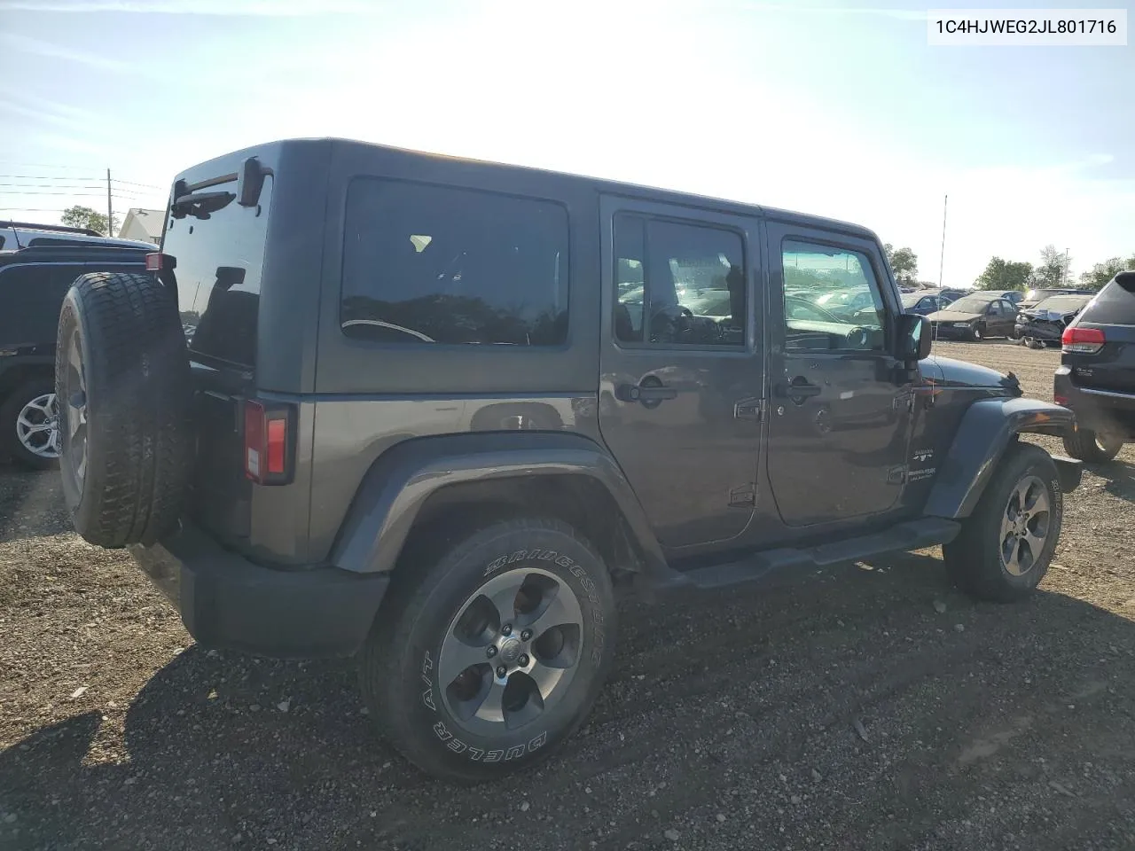 1C4HJWEG2JL801716 2018 Jeep Wrangler Unlimited Sahara