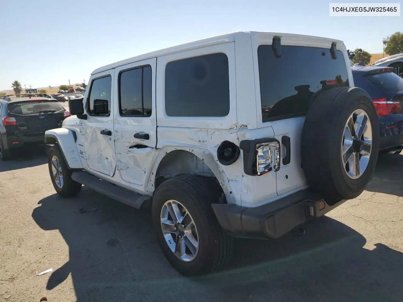 2018 Jeep Wrangler Unlimited Sahara VIN: 1C4HJXEG5JW325465 Lot: 69068894