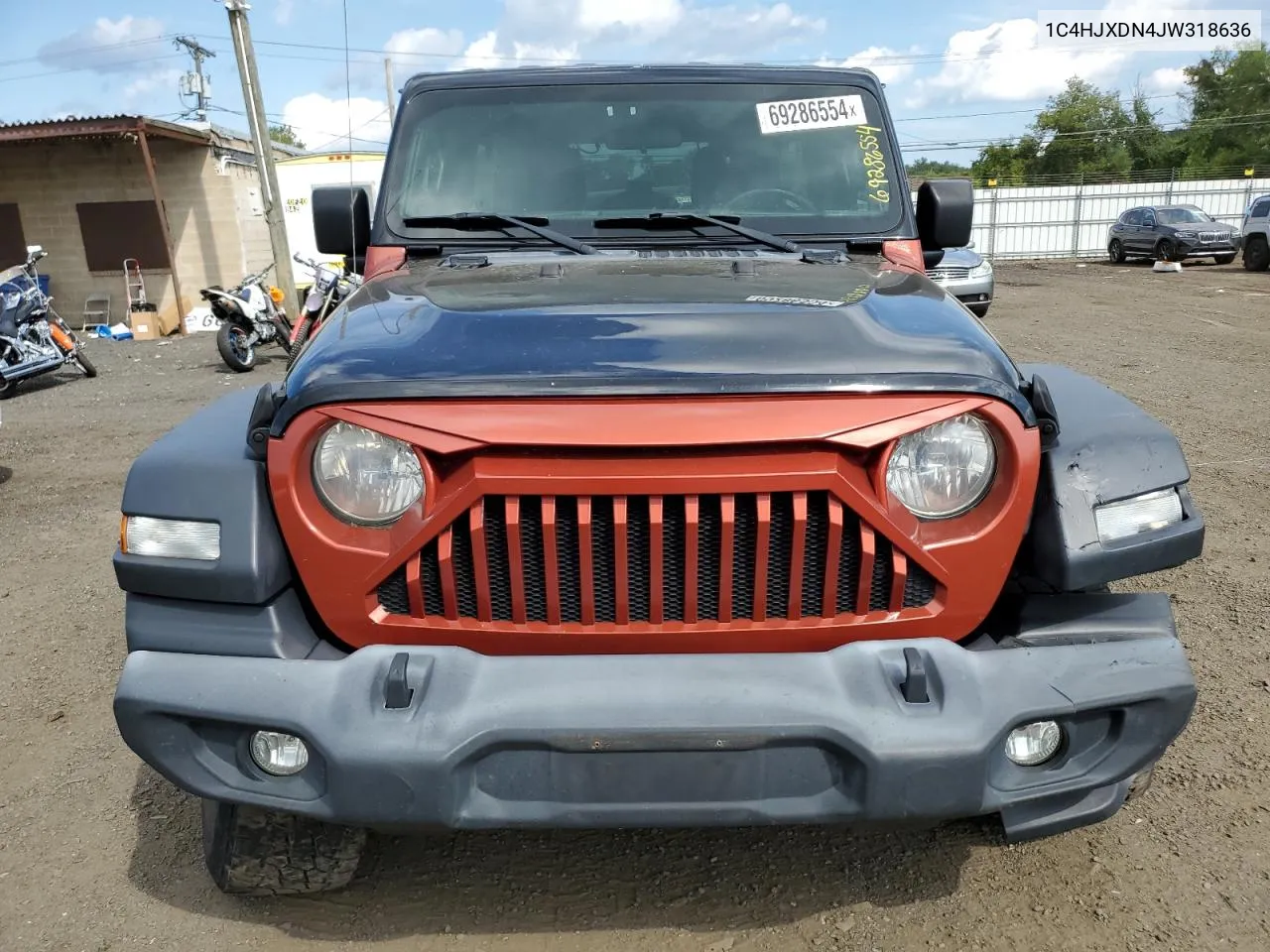 1C4HJXDN4JW318636 2018 Jeep Wrangler Unlimited Sport