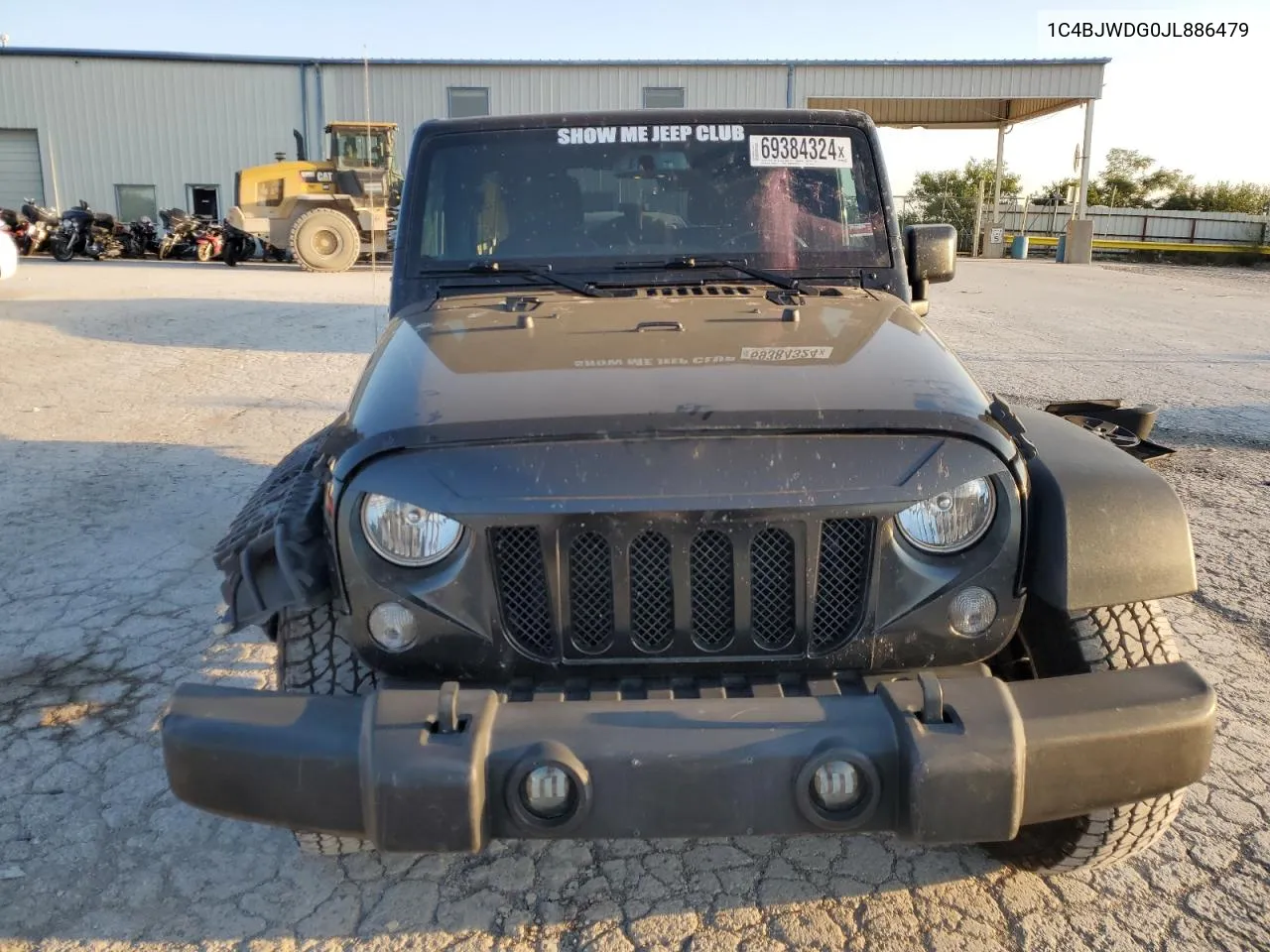 1C4BJWDG0JL886479 2018 Jeep Wrangler Unlimited Sport