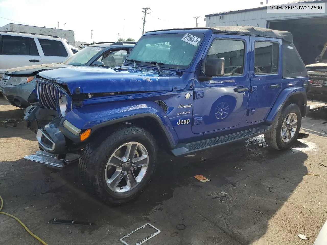 1C4HJXEG1JW212600 2018 Jeep Wrangler Unlimited Sahara