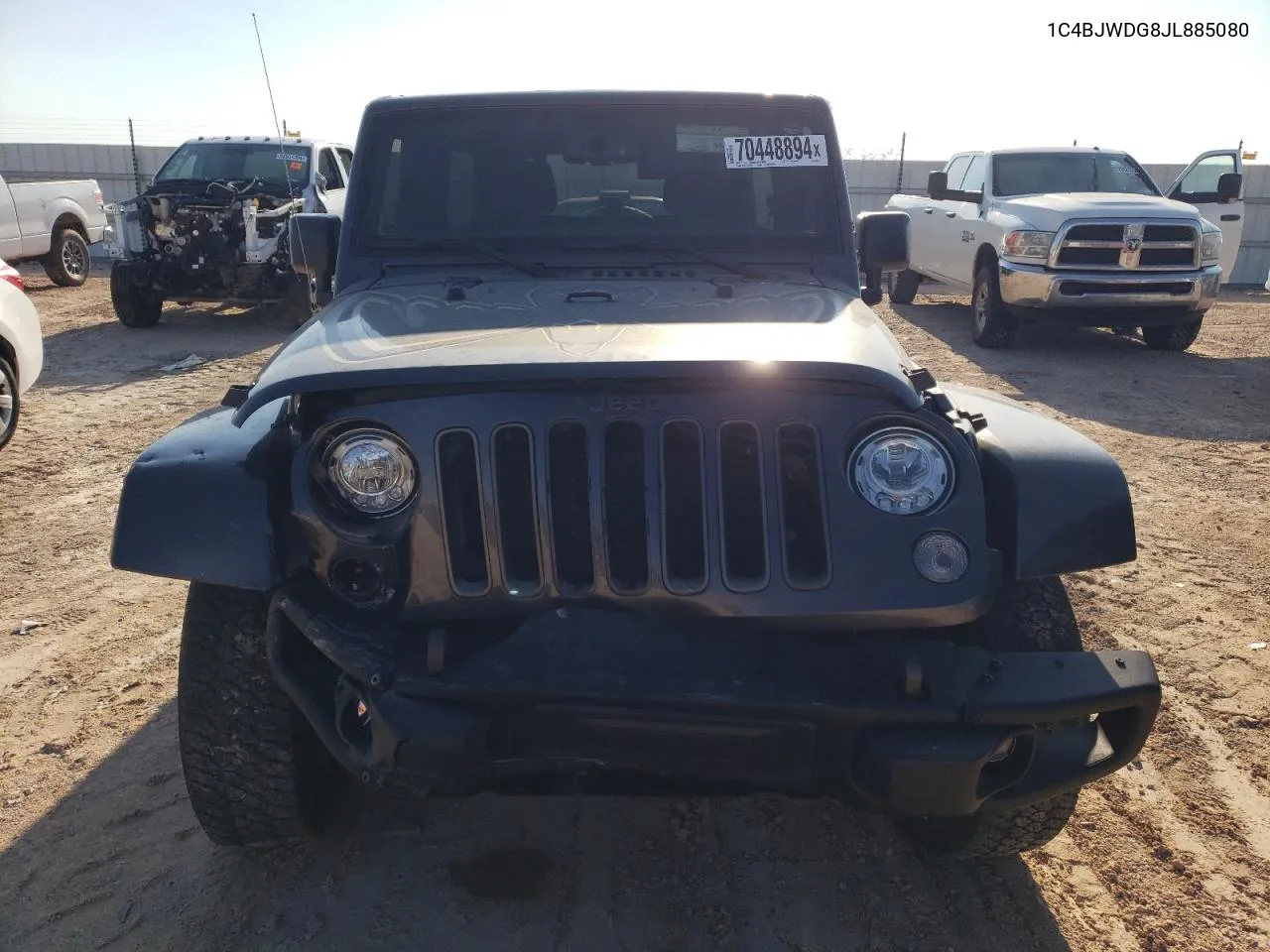 1C4BJWDG8JL885080 2018 Jeep Wrangler Unlimited Sport