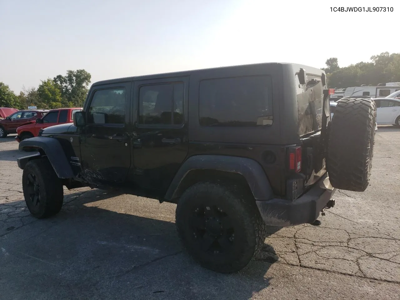 1C4BJWDG1JL907310 2018 Jeep Wrangler Unlimited Sport