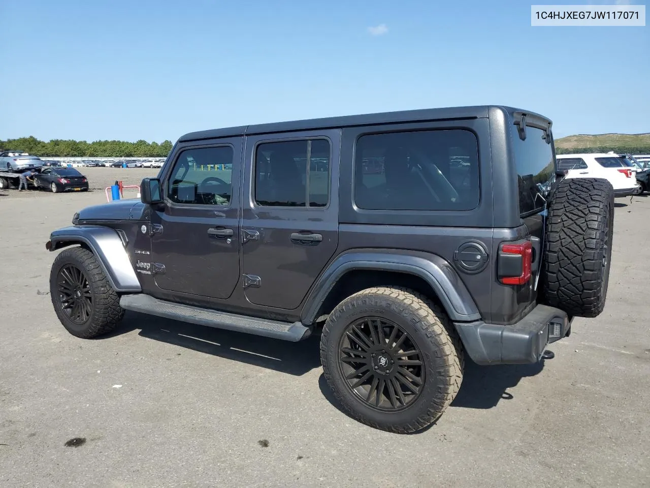 1C4HJXEG7JW117071 2018 Jeep Wrangler Unlimited Sahara