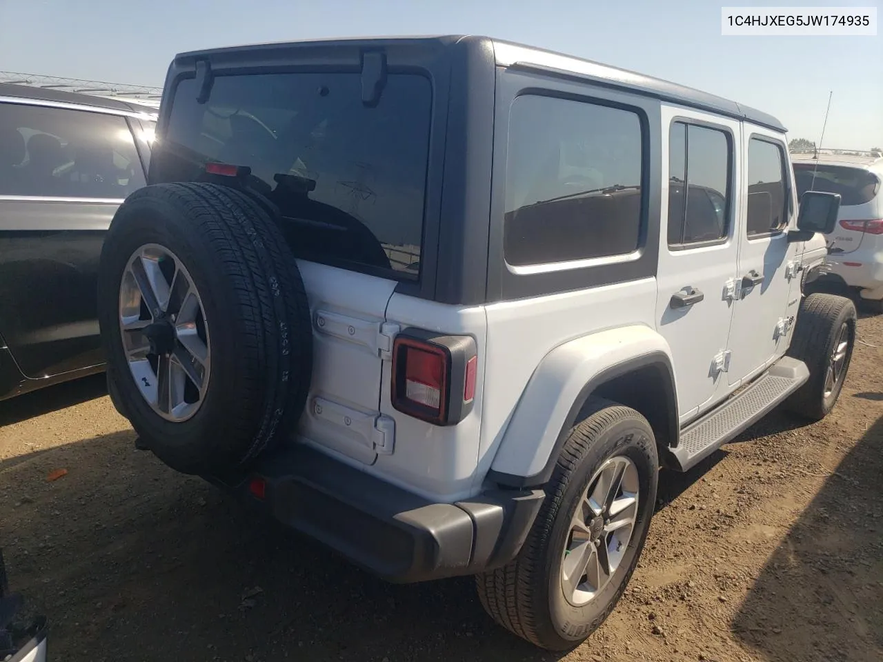 2018 Jeep Wrangler Unlimited Sahara VIN: 1C4HJXEG5JW174935 Lot: 71628054