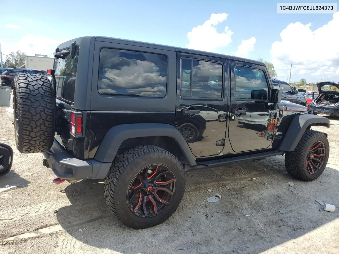 1C4BJWFG8JL824373 2018 Jeep Wrangler Unlimited Rubicon