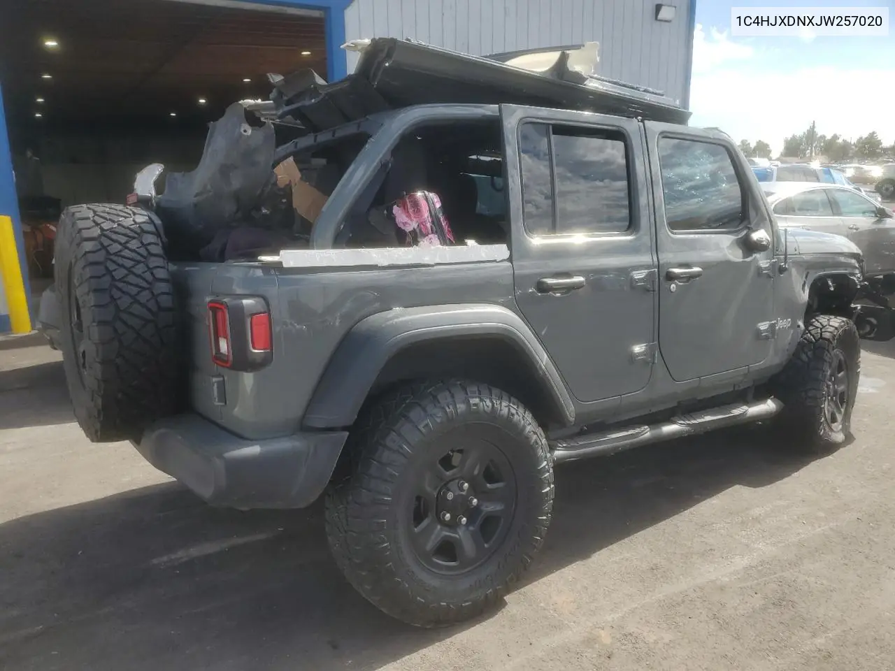 1C4HJXDNXJW257020 2018 Jeep Wrangler Unlimited Sport