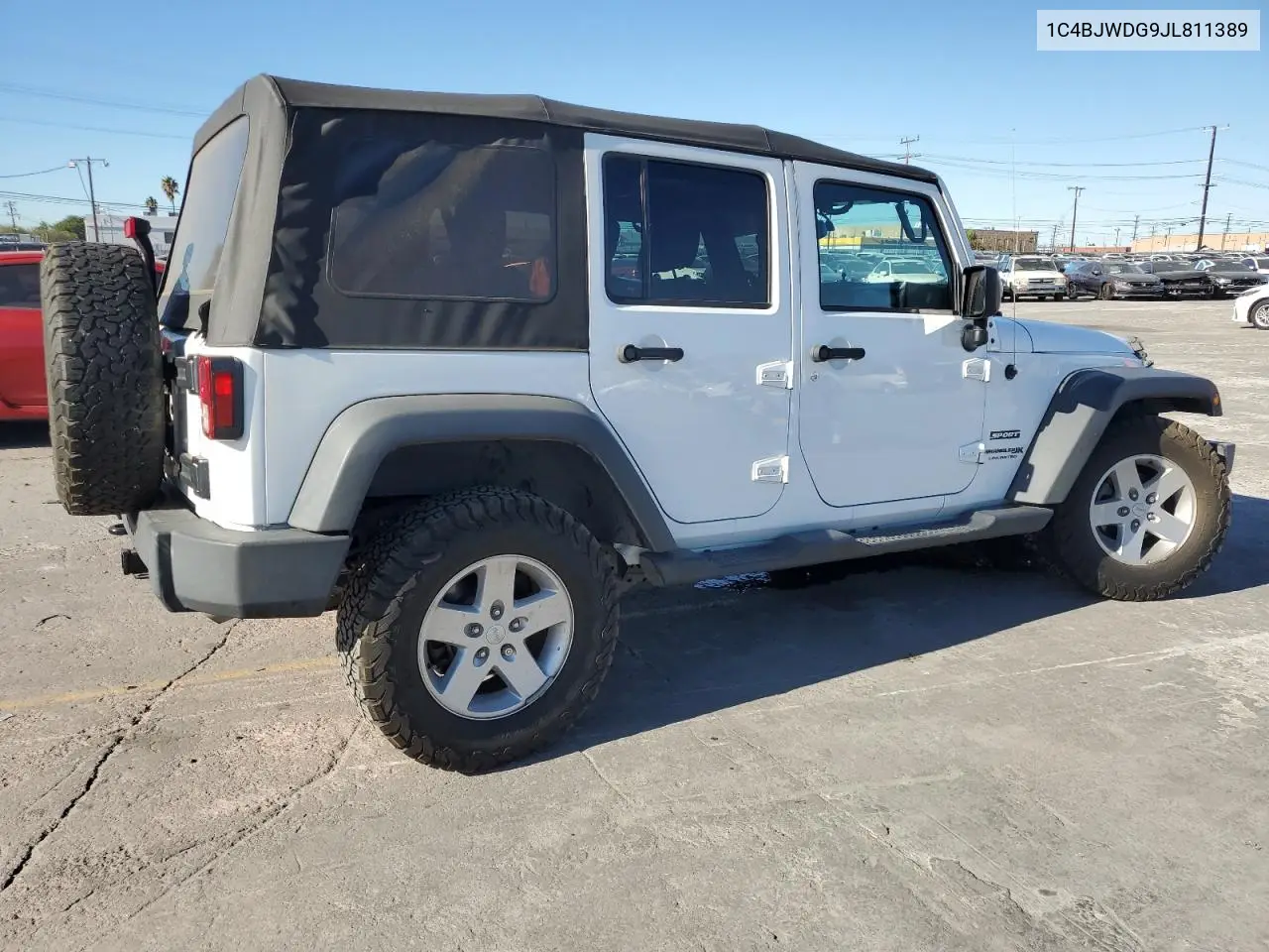 1C4BJWDG9JL811389 2018 Jeep Wrangler Unlimited Sport