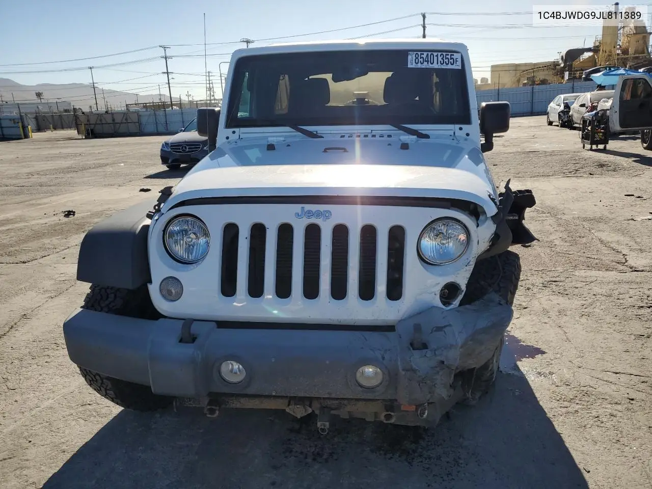 1C4BJWDG9JL811389 2018 Jeep Wrangler Unlimited Sport