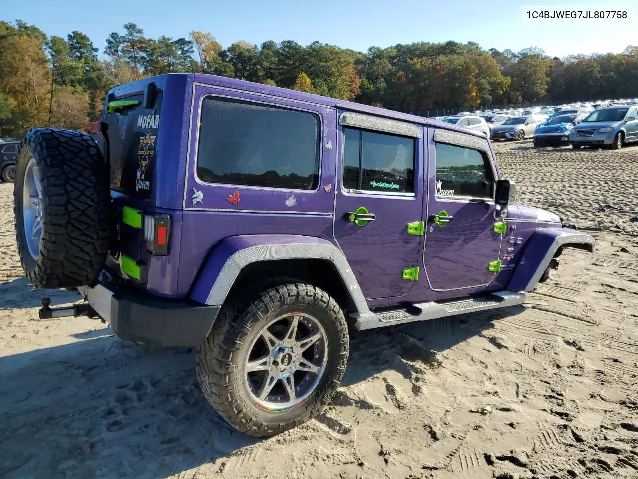 1C4BJWEG7JL807758 2018 Jeep Wrangler Unlimited Sahara