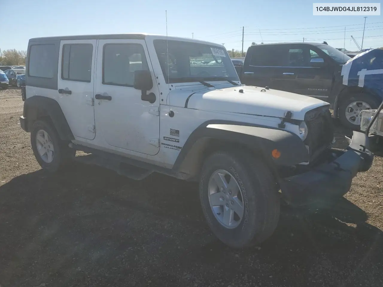 1C4BJWDG4JL812319 2018 Jeep Wrangler Unlimited Sport