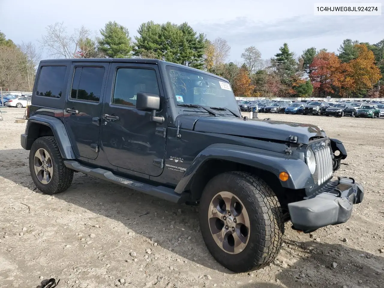 1C4HJWEG8JL924274 2018 Jeep Wrangler Unlimited Sahara