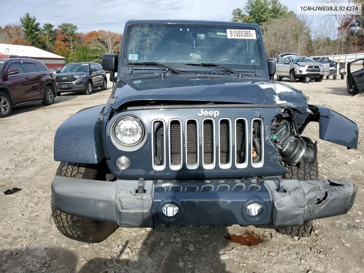 1C4HJWEG8JL924274 2018 Jeep Wrangler Unlimited Sahara