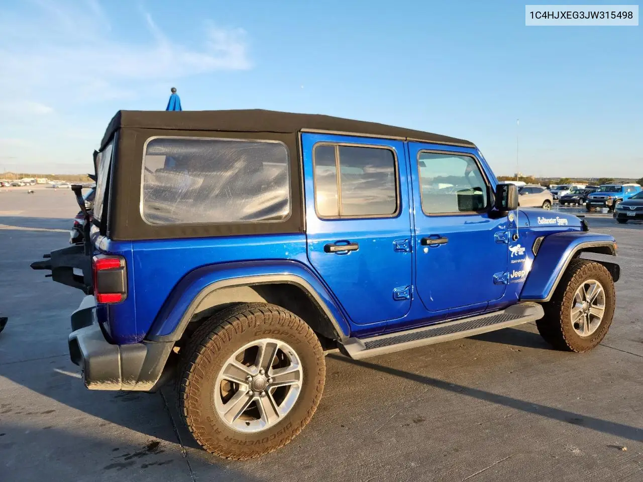 1C4HJXEG3JW315498 2018 Jeep Wrangler Unlimited Sahara