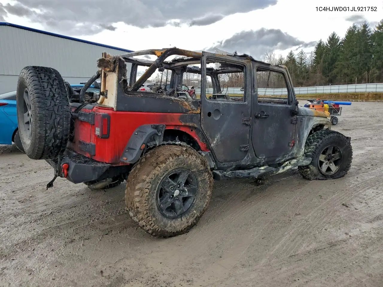 1C4HJWDG1JL921752 2018 Jeep Wrangler Unlimited Sport