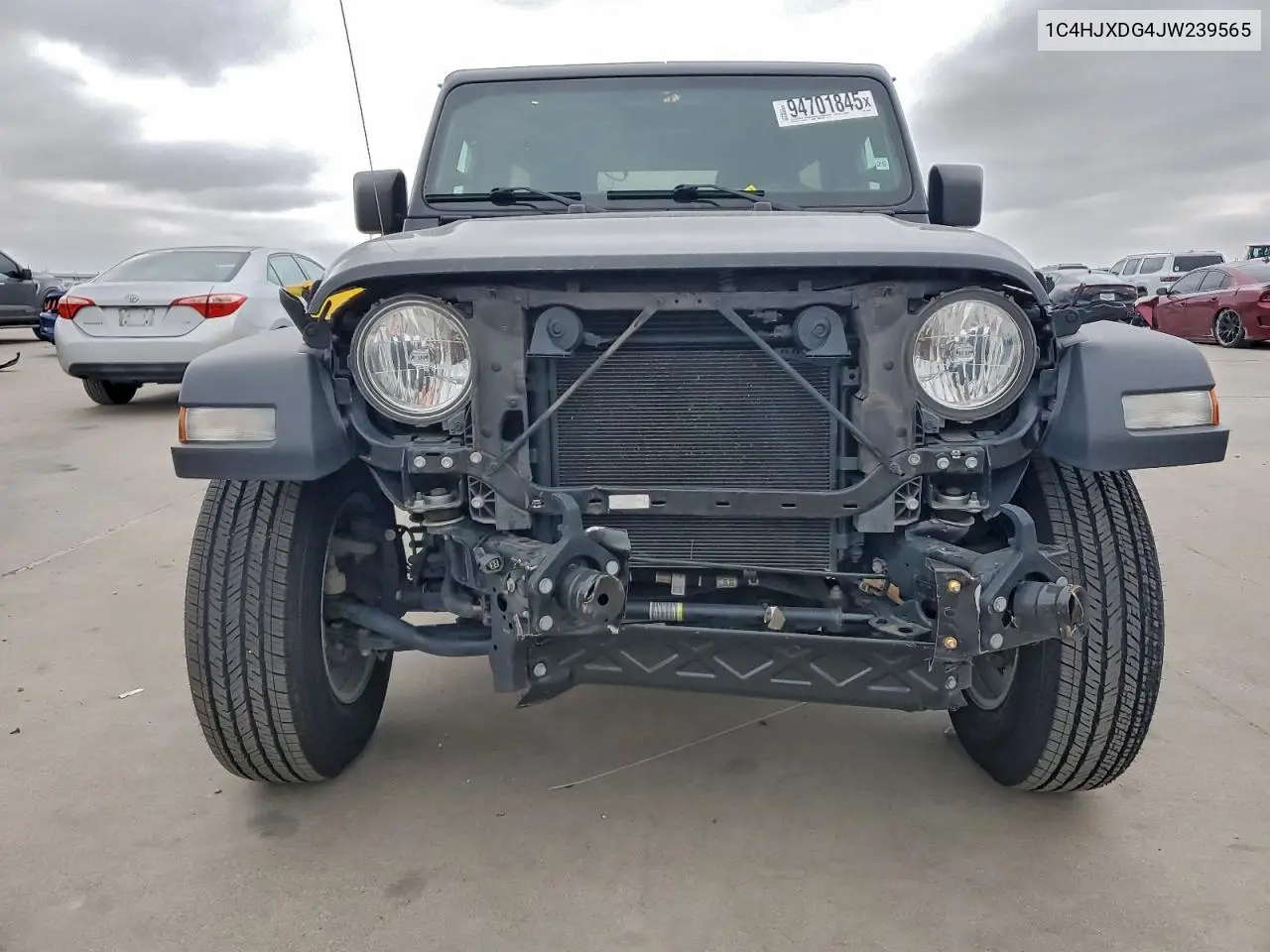 1C4HJXDG4JW239565 2018 Jeep Wrangler Unlimited Sport