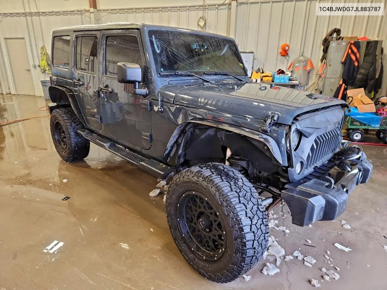 1C4BJWDG7JL883787 2018 Jeep Wrangler Unlimited Sport