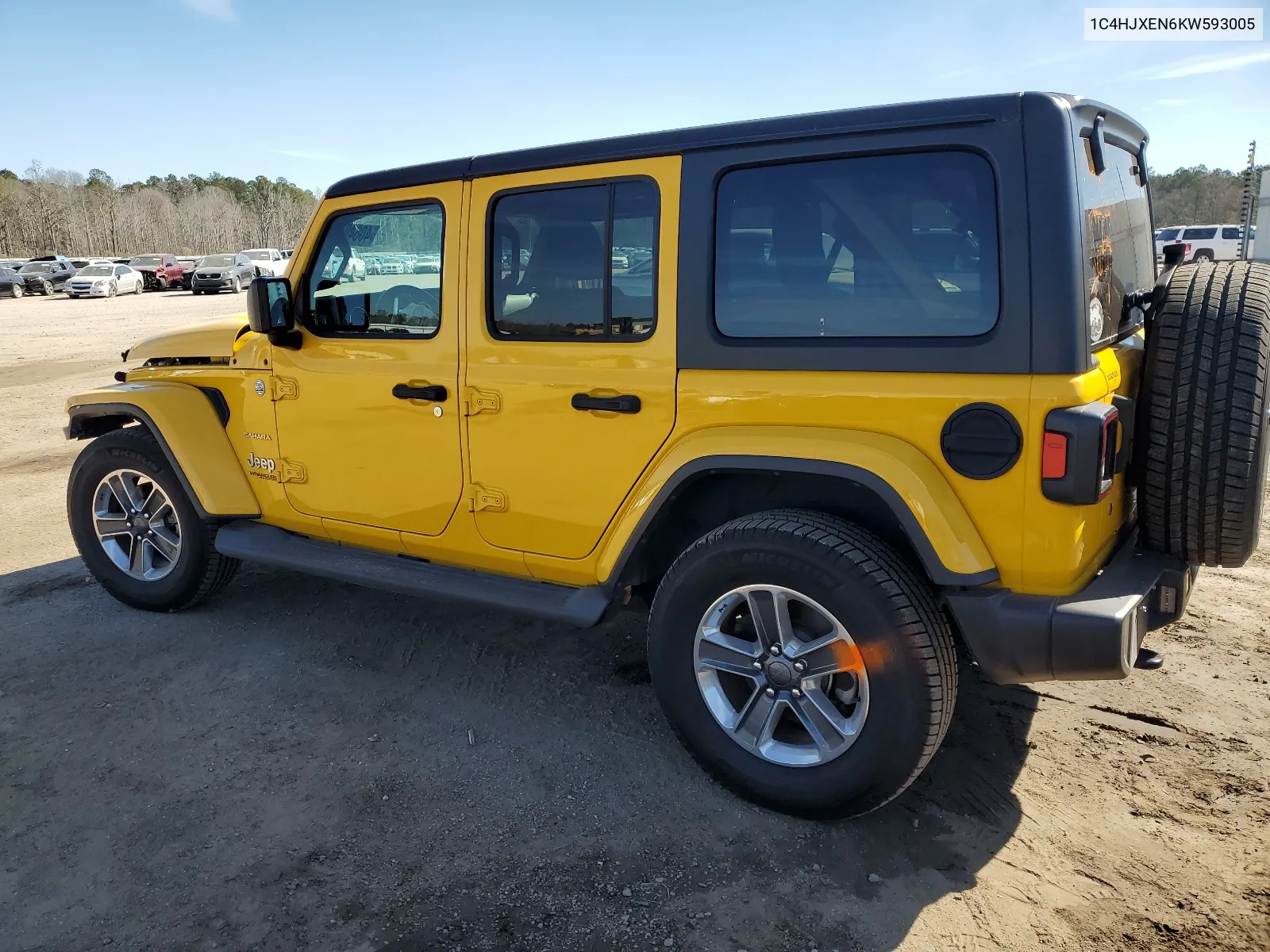 2019 Jeep Wrangler Unlimited Sahara VIN: 1C4HJXEN6KW593005 Lot: 40640834