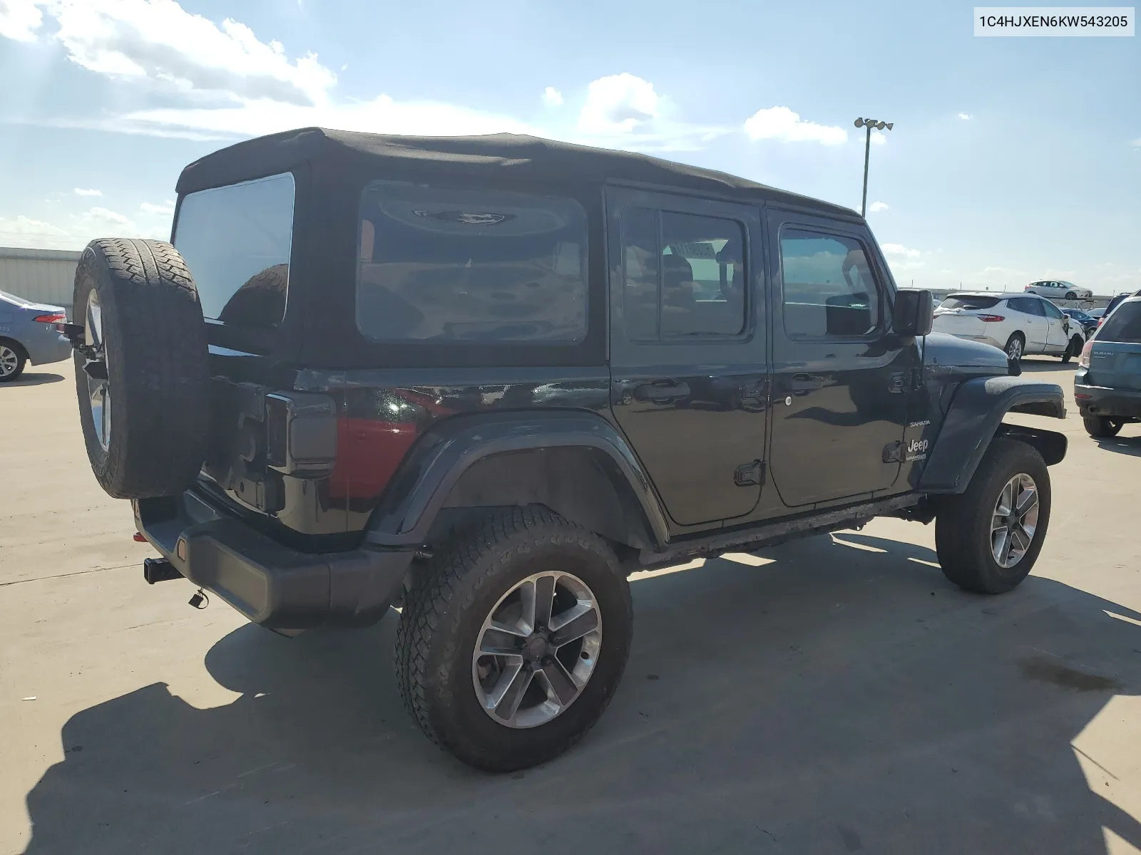 1C4HJXEN6KW543205 2019 Jeep Wrangler Unlimited Sahara