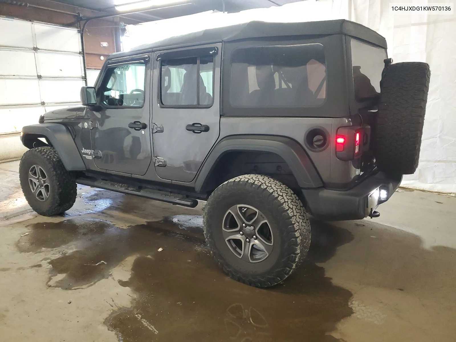 2019 Jeep Wrangler Unlimited Sport VIN: 1C4HJXDG1KW570136 Lot: 63464904