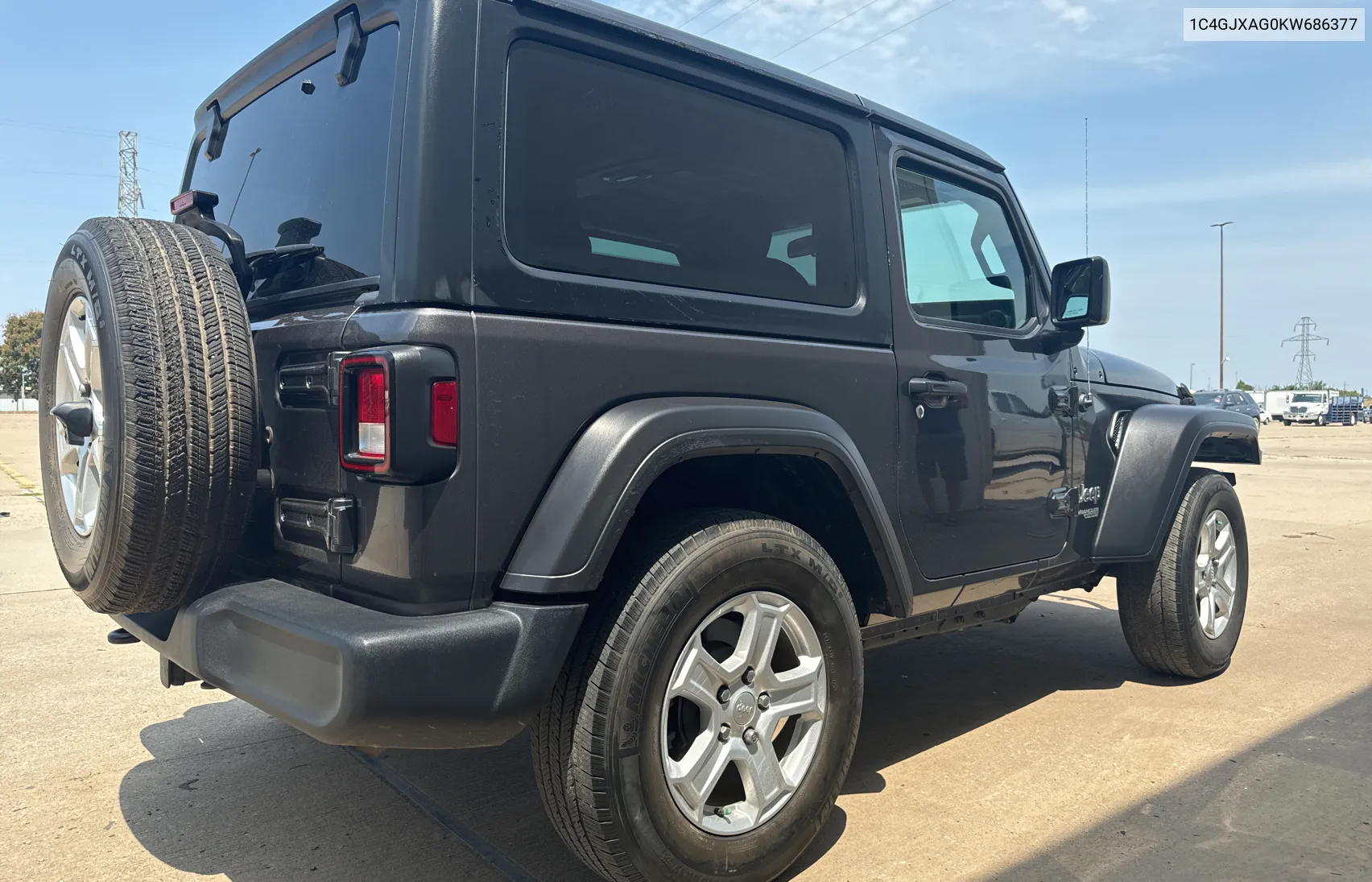 1C4GJXAG0KW686377 2019 Jeep Wrangler Sport