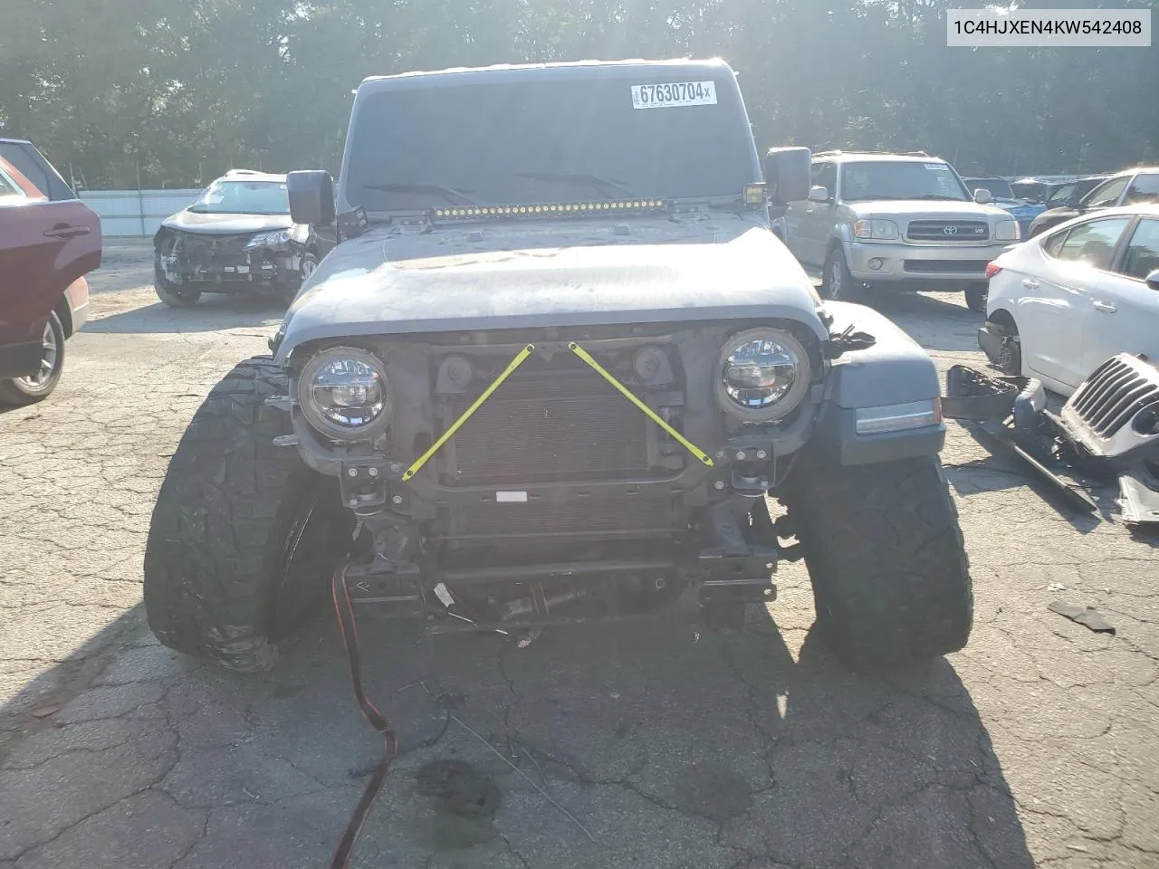 1C4HJXEN4KW542408 2019 Jeep Wrangler Unlimited Sahara