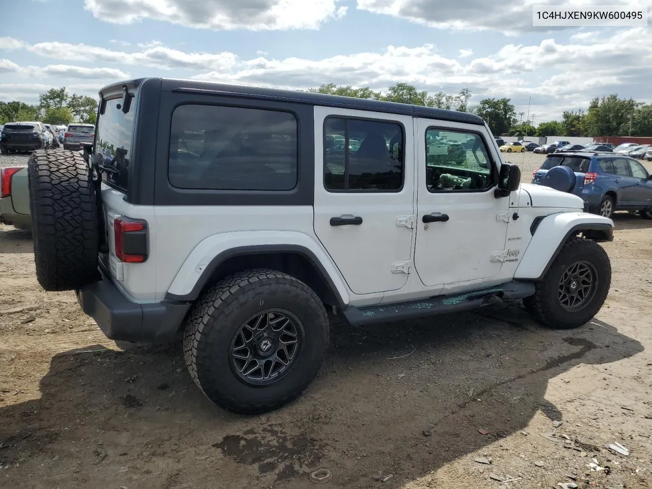 2019 Jeep Wrangler Unlimited Sahara VIN: 1C4HJXEN9KW600495 Lot: 68190124