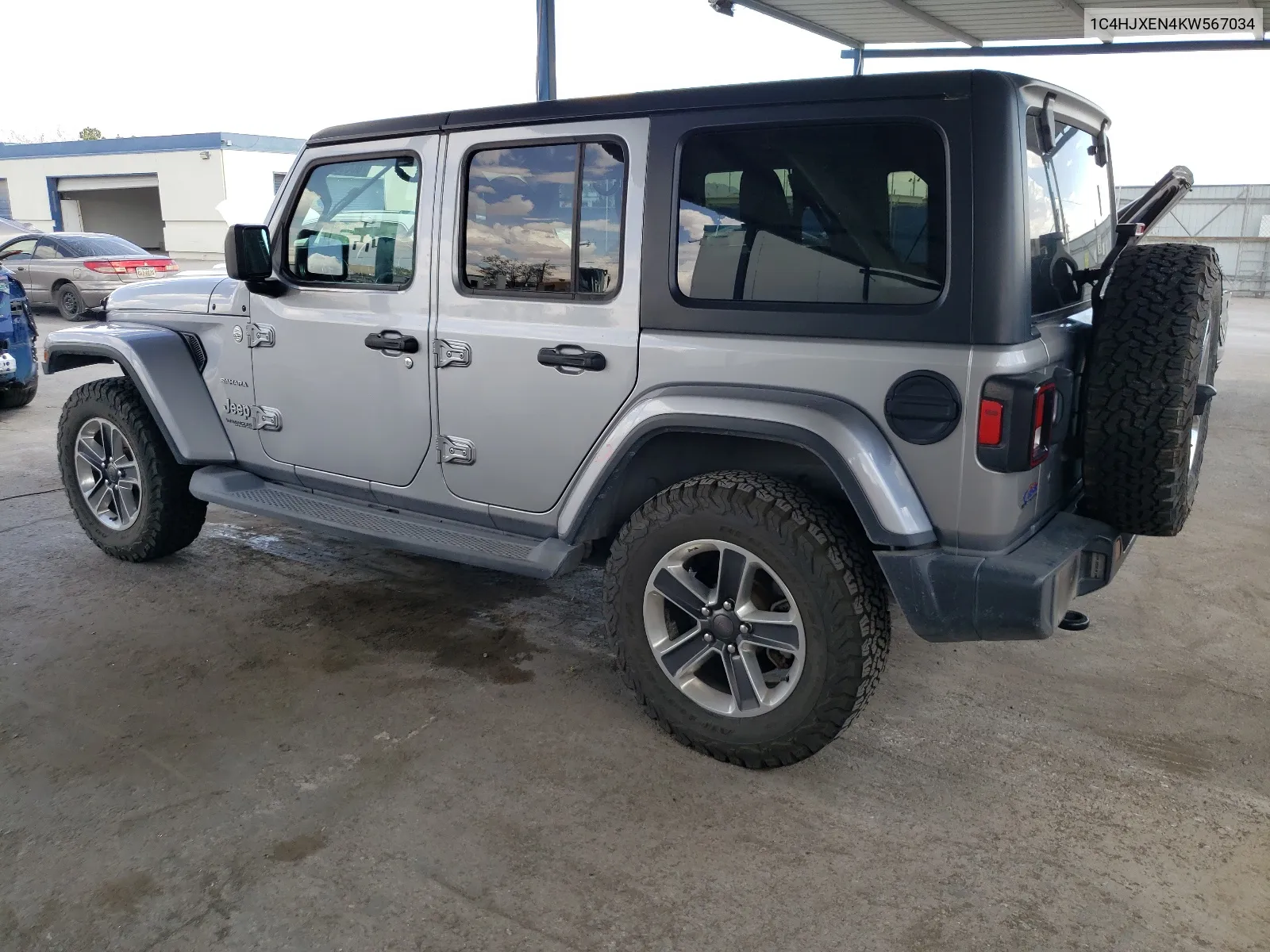 1C4HJXEN4KW567034 2019 Jeep Wrangler Unlimited Sahara