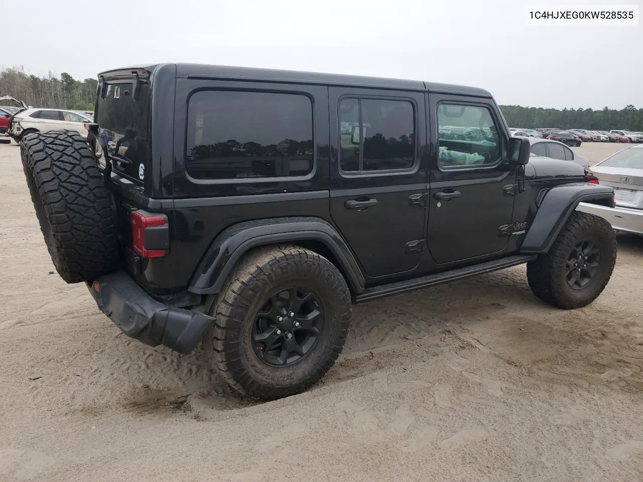 1C4HJXEG0KW528535 2019 Jeep Wrangler Unlimited Sahara