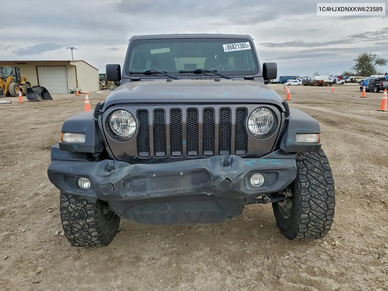 1C4HJXDNXKW623589 2019 Jeep Wrangler Unlimited Sport